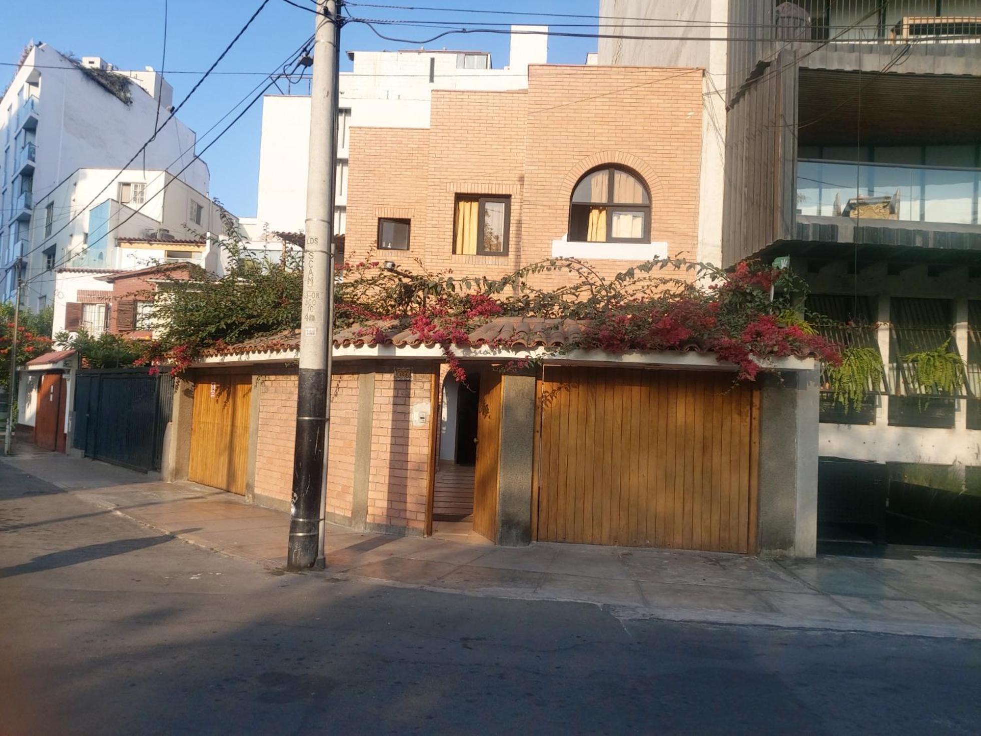 Global Family Backpackers Hostel Lima Buitenkant foto