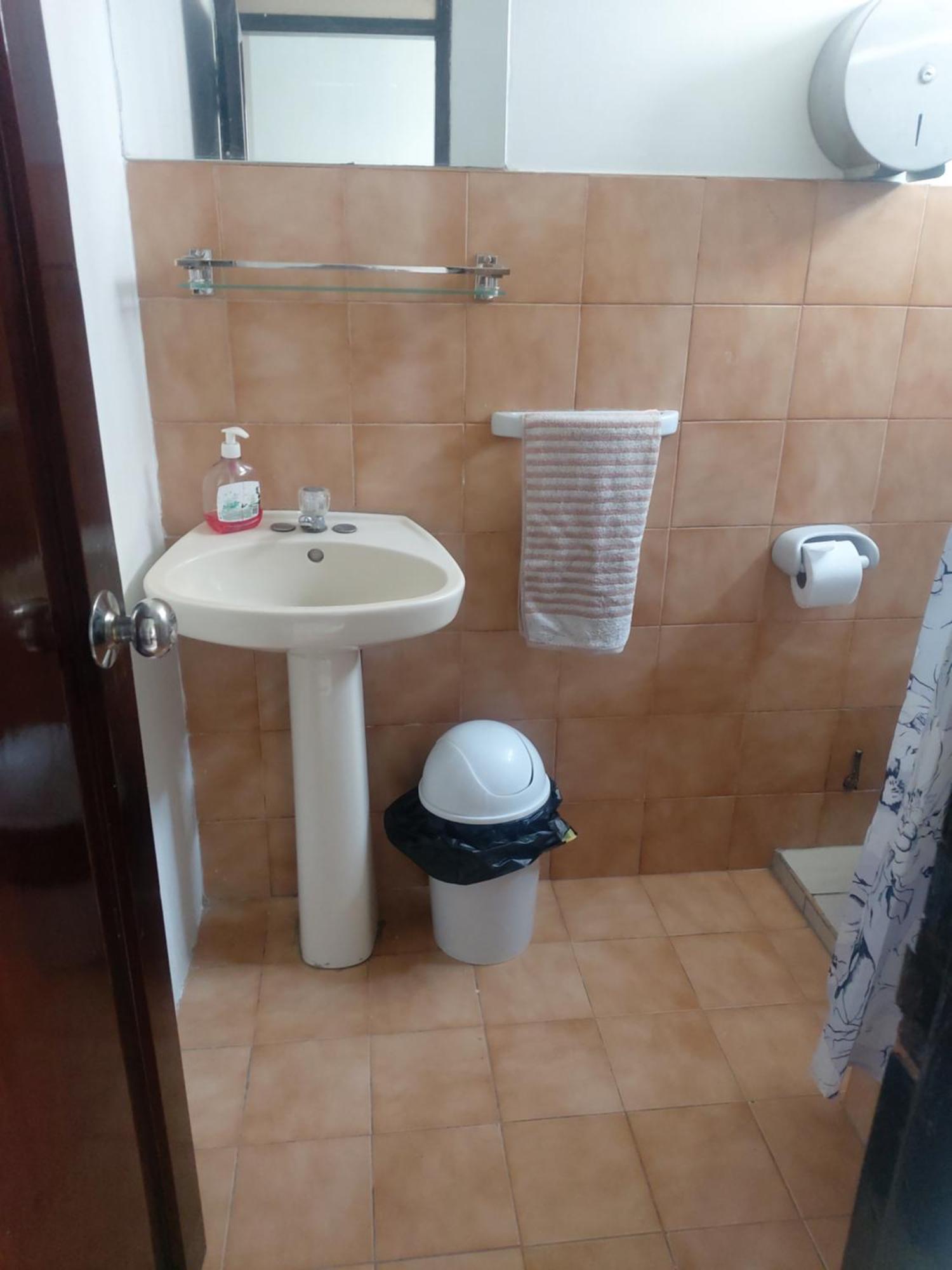 Global Family Backpackers Hostel Lima Buitenkant foto
